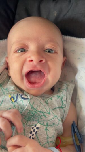 Sebastián Estevanez Instagram - El primer Ajoo! ❤️❤️❤️❤️❤️❤️
Besooos! 
@ivanasaccani