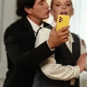 Sebastián Estevanez Instagram - Que lindo encuentro @zampinilcarinaok emocionante, nos divertimos mucho, jugamos, parecía que el tiempo no había pasado, extrañaba, tenia miedo, pasaron 12 años, vergüenza pero Victoria y Marcos están en nuestros corazones, es un placer trabajar con vos, sos muy buena compañera, crack como actriz y una excelente persona. Volver a trabajar en @telefe me dio mucha nostalgia también, con todo su equipo hermoso y con tanta buena onda siempre. Aguante la Ficción, Ojala vuelva, es trabajo para muchisimas familias. AGUANTE DULCE AMOR! Besooos y Abrazooos. ❤️❤️
Gracias También a @mercadolibre.arg por haber pensado en nosotros.
@pablo.comelli