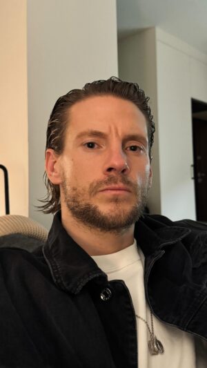 Sebastian Fabijański Instagram - Ogłoszenie.