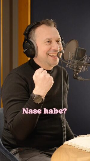 Sebastian Fitzek Instagram - Ich durfte in Kurt Krömers Podcast „Feelings“ zu Gast sein. Worüber wir gesprochen haben, erfahrt ihr nun überall, wo es Podcasts gibt. Viel Spaß!

@kurt_kroemer_berlin 
@karlheinzras 

#sebastianfitzek #kurtkroemer #feelings #podcast