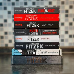 Sebastian Fitzek Instagram - Gewinnspiel - #FITZMAS Adventsspecial✨ 

Da der 4. Advent dieses Jahr auf Heiligabend fällt, ziehe ich das letzte Adventsgewinnspiel etwas vor und verlose bereits heute unter allen Kommentaren ein großes Fitzek-Buch-Paket.
 
Kommentiere mit dem Titel deines Lieblings Fitzek-Thrillers!
 
Das Fitzek-Buch-Paket beinhaltet:
* Die Einladung 
* Elternabend
* ⁠Der Heimweg
* ⁠Splitter
* ⁠Auris - Todesrauschen
* ⁠AchtNacht
* ⁠Der Insasse
* ⁠Flugangst 7A
 
𝗧𝗲𝗶𝗹𝗻𝗮𝗵𝗺𝗲:
@sebastianfitzek folgen✔️
Bild liken und kommentieren✔️

Du kannst das Gewinnspiel gerne in deiner Story teilen, das ist aber keine Voraussetzung.

𝗛𝗶𝗻𝘄𝗲𝗶𝘀:
Der Gewinner wird ausschließlich von meinem offiziellen Profil @sebastianfitzek benachrichtigt! Achtung vor Fake-Profilen!

𝗧𝗲𝗶𝗹𝗻𝗮𝗵𝗺𝗲𝗯𝗲𝗱𝗶𝗻𝗴𝘂𝗻𝗴𝗲𝗻:
• Es wird ein  Fitzek-Buch-Paketverlost. 
• Das Gewinnspiel läuft bis 27.12.23, 23:59 Uhr.
• Der Gewinner wird nach dem Zufallsprinzip ermittelt.
• Teilnahmeberechtigt sind nur Follower der Seite von @sebastianfitzek.
• Der Gewinner wird über Privatnachricht von dem offiziellen Account @sebastianfitzek bei Instagram/Facebook benachrichtigt und aufgefordert, die Annahme des Gewinns zu bestätigen. Bestätigt dieser die Annahme des Gewinns nicht innerhalb einer Woche nach Benachrichtigung, verfällt der Gewinn.
• Eine Auszahlung des Gewinns, z.B. in bar, in Sachwerten o. die Übertragung auf andere Personen ist nicht möglich.
• Das Gewinnspiel steht in keiner Verbindung zu Meta und wird in keiner Weise von Instagram/Facebook gesponsert, unterstützt oder organisiert. Der Rechtsweg ist ausgeschlossen. Den Teilnehmern entstehen gegenüber Meta aus der Teilnahme an dem Gewinnspiel keinerlei Ansprüche.

#sebastianfitzek #fitzek #advent #buch #bücher #psychothriller #buchpaket