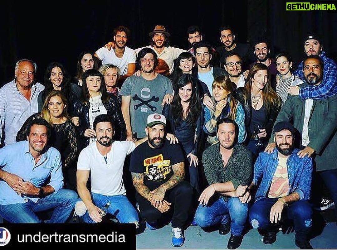 Sebastián Ortega - 2.5K Likes - Gracias a todo este equipo de campeones por un año increíble!! Los quiero y los felicito!! #educandoanina @undertransmedia @telefe