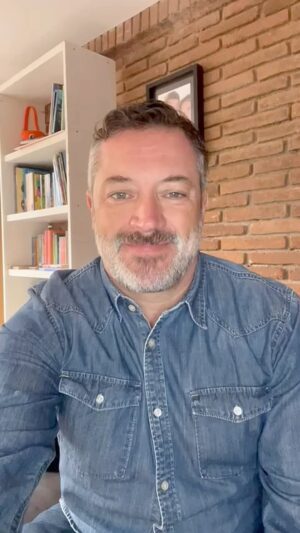 Sebastián Sichel Instagram - Hola! Cómo están? Les quiero contar que después de conversar con decenas de vecinos y vecinas de Ñuñoa, he decidido competir por la alcaldía de la comuna. Vamos por un proyecto inclusivo y de cambio: mejor gestión, más seguridad y múltiples oportunidades. 

Vamos juntos!