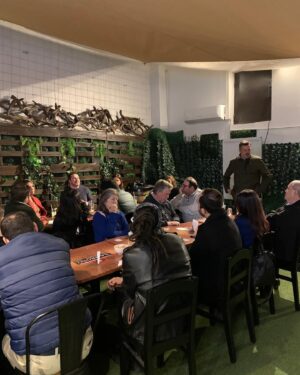 Sebastián Sichel Instagram - El Emprendimiento como factor de desarrollo e integración! 

Gran conversación en el Barrio Italia

#ÑuñoaSeguroMejor