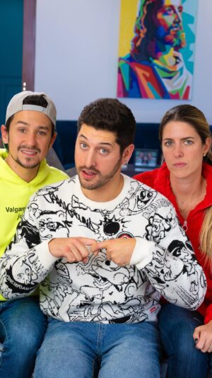 Sebastián Vega Instagram - 😁 TODOS TIENEN ESE AMIGO ⁉️

Como niños chiquitos ‼️
Les suena conocido ⁉️🤣🤣

Etiqueten sin miedo 🤣🤣
#Mujeres #Hombres #Amigos 

@Valen8aPardoux @JoseDanielcris @Sebastian_Vega1 

#Viral