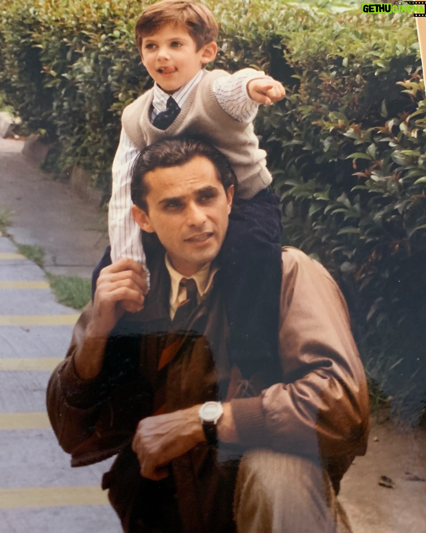 Sebastián Zurita - 43.2K Likes - Feliz día pa! @zuritahm nada mejor que compartir lo bueno y lo malo contigo. Te amo. Déjenle un mensajin a mi papá si como a mi también les a marcado algún momento de su vida.