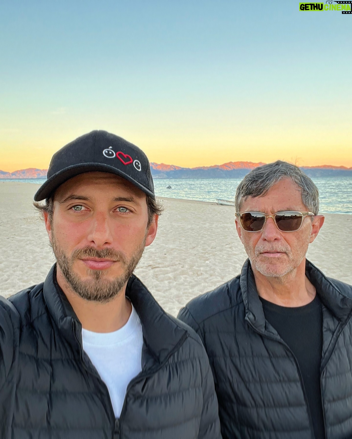 Sebastián Zurita - 43.2K Likes - Feliz día pa! @zuritahm nada mejor que compartir lo bueno y lo malo contigo. Te amo. Déjenle un mensajin a mi papá si como a mi también les a marcado algún momento de su vida.