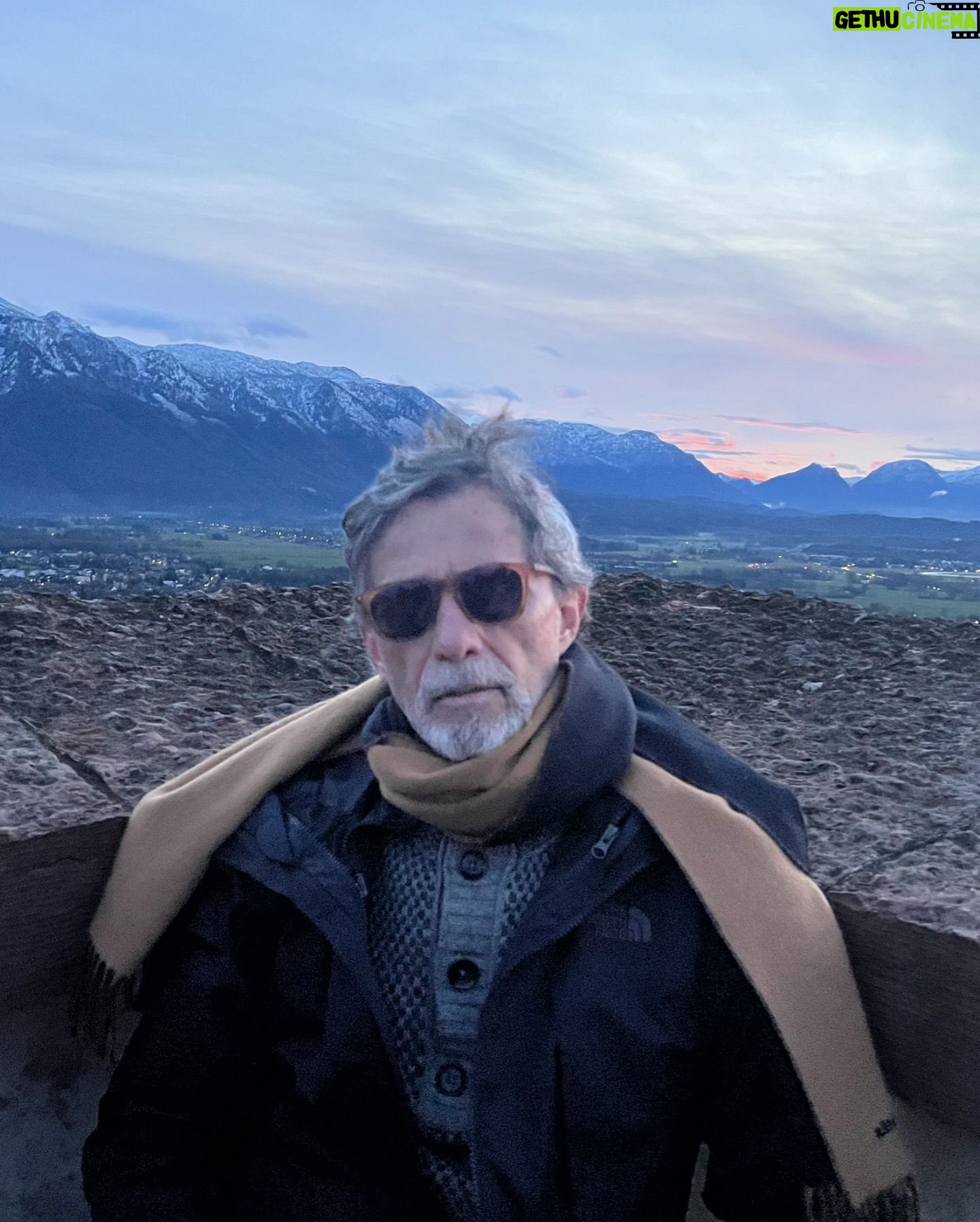 Sebastián Zurita - 43.2K Likes - Feliz día pa! @zuritahm nada mejor que compartir lo bueno y lo malo contigo. Te amo. Déjenle un mensajin a mi papá si como a mi también les a marcado algún momento de su vida.