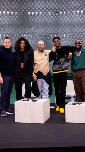 Sébastien-Abdelhamid Godelu Instagram - THE BRIDGE IS BACK ! 

New episode avalaible on Sunday starring :

🌉Top model @cindybruna 
🌉Singer, songwritter and record producer @davido 
🌉Former CEO of Audemars Piguet François-Henry Bennahmias

With your hosts @sebastien_abdelhamid and @aurelientchm 

Follow us on Youtube (ESN Media) and stay connected !