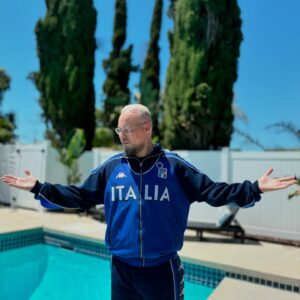 Sébastien-Abdelhamid Godelu Instagram - Moi pendant 97 minutes VS moi à la 98e !
Évidemment ça passe 🇮🇹🇮🇹🇮🇹 @azzurri #forzaazzurri #italy🇮🇹 #italycroatia #euro2024