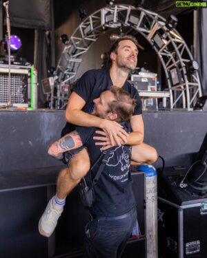 Sébastien Lefebvre Instagram - Learning how to hug
#kittens #touring #stage #concerts