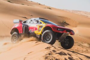 Sébastien Loeb Instagram - Étape 6 : en cours 🔛 

P3 au classement provisoire de la spéciale ⏱️

#BRX #DakarRally #W2RC #BFGoodrich #RedBull  #RichardMille #Bardahl #Vulcanet #Bell