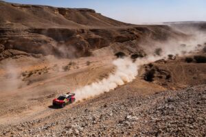 Sébastien Loeb Instagram - Wait and see 👀 

#BRX #DakarRally #W2RC #BFGoodrich #RedBull  #RichardMille #Bardahl #Vulcanet #Bell