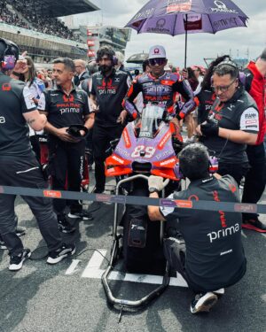 Sébastien Loeb Instagram - @gpfrancemoto dump 📸🇫🇷 

#RedBull #RichardMille #Bell