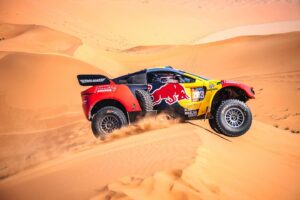 Sébastien Loeb Instagram - Quelle aventure ce @dakarrally 🥵 

Une spéciale sur 2 jours, tant de pièges à éviter et une nuit sous les étoiles ⛺️✨ 

Heureux de remporter cette fameuse « étape marathon » et de revenir sur le podium 👌🏻 

Place à une journée de repos bien méritée 😅 Et bon courage à toutes les équipes @braidxtreme et @bfgoodricheurope qui ne vont quant à elles pas se relâcher 💪🏻

—
🇬🇧 What an adventure this Dakar Rally 🥵 

A special stage over 2 days, so many pitfalls to avoid and a night under the stars ⛺️✨ 

Happy to win this famous "marathon stage" and to be back on the podium 👌🏻 

Now it's time for a well-deserved rest day 😅 And good luck to all the Bahrain Raid Xtreme and BFGoodrich Tires teams, who won't be slacking off 💪🏻

#BRX #DakarRally #W2RC #BFGoodrich #RedBull  #RichardMille #Bardahl #Vulcanet #Bell