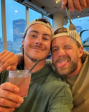Sébastien Toutant Instagram - F1 Week-end in Montreal! 🏁🏎️ 
@redbullcanada #goodtimes #goodpeople