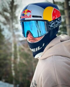 Sébastien Toutant Most Liked Photos and Posts