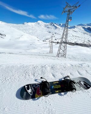 Sébastien Toutant Instagram - Switzerland was 🔥🔥Thanks @oneilleurope for the googtimes 🙏🏼 #snowboarding #europe #switzerland