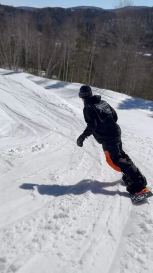 Sébastien Toutant Instagram - One run thru @imaximise park🔥🏂
 #springvibes #snowboarding #endlesswinter #biggie @oneillcanada