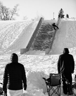 Sébastien Toutant Instagram - ‼️Kill the Spot is out‼️ #linkinbio #redledge #kts #street #snowboarding 
📷: @jay_gallant_