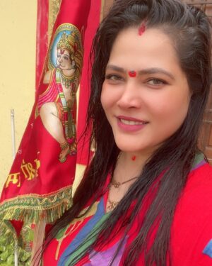 Seema Singh Instagram - Jai shree ram 🙏😇
.
.
.
#jaishreeram #ramjikijai #jaisiyaram #jaisitaram #ramram #saturday #photooftheday #bajrangbalikijai #jaihanuman
