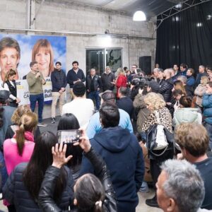 Segundo Cernadas Instagram - Tenemos fuerza, equipo y plan. Terminemos con los gastos políticos inútiles. Primero está proteger a los vecinos de los delincuentes, ofrecer buena medicina, mejorar las escuelas para no perder días de clases, solucionar el caos de tránsito y el transporte.
Para tener un país ordenado, necesitamos un Tigre fuerte. Con @nestor.grindetti y @patobullrich lo vamos a lograr.

@juntostigre 
@alexcampbellok