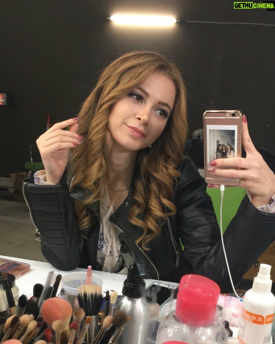 Seher İzgi - 1.1K Likes - Kıymeti bilinmeyen #tb ‘ler 💫
*
*
*
*
*
#hekimoğlu#hekimoğludizi#leyla#hekimoğluleyla#seherizgi#timuçinesen#ateşhekimoğlu#damlacolbay#aytaçşaşmaz#kaanyıldırım#okanyalabık