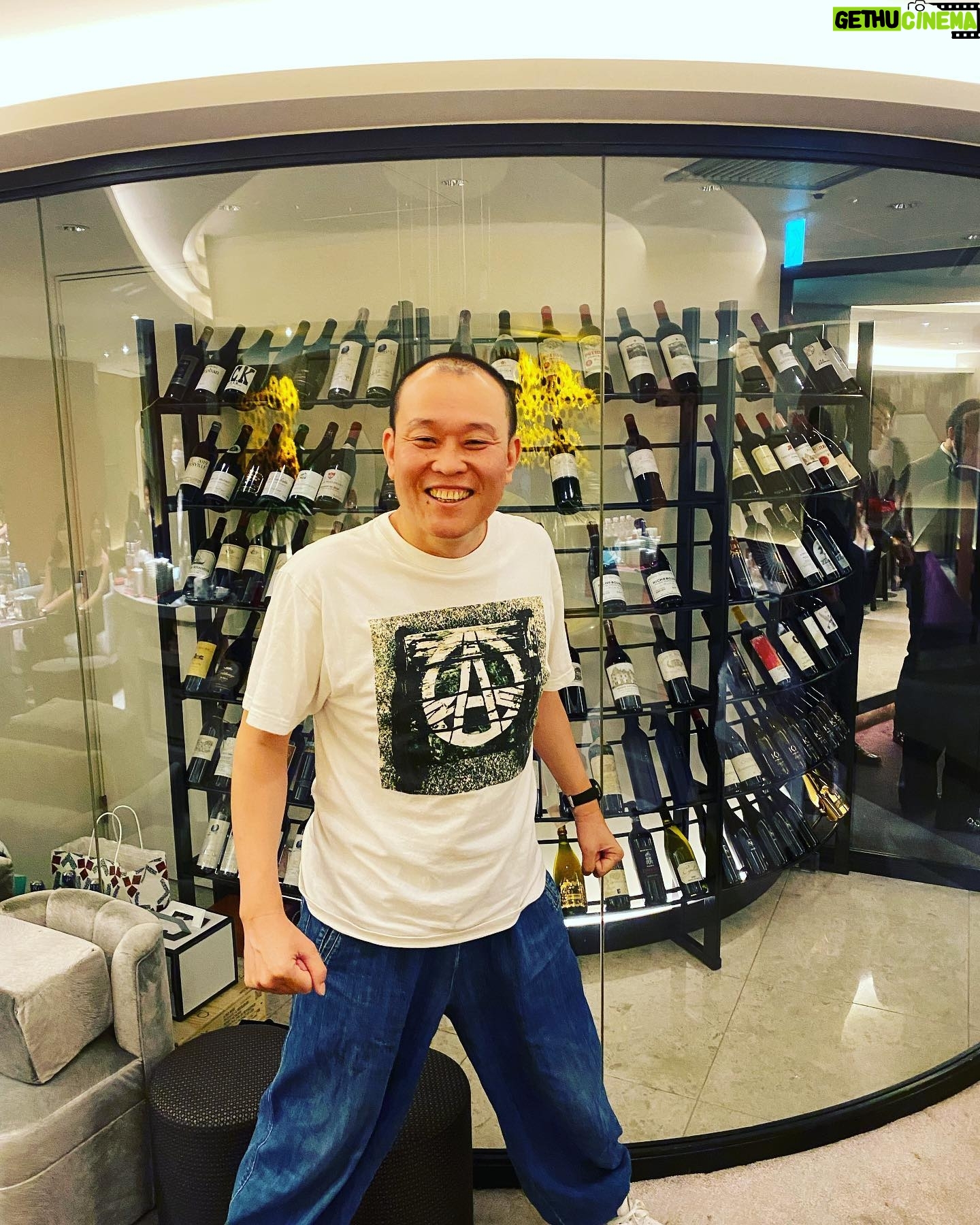 Seiji Chihara - 1.9K Likes - ćµć³ćÆćć„ć¢ćŖć§ę®å½±ććććÆć©ćć§ćµć³ćÆćć„ć¢ćŖć«åŗę¼ććć¦ćŖććć©ććēøę²ććććć¦ćććäøē·ć«åēę®ć£ćć
#ååććć
#ćµć³ćÆćć„ć¢ćŖ
#é”ę”