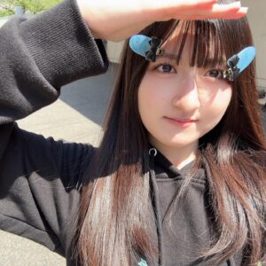 Seiran Kobayashi Instagram - #あす卒 2日目公演終了です♡
本日は配信アフタートークにも出ました！
明日は19:00からの1公演です🎀
当日券はもちろん、事前予約サイトでも
直前まで予約発券できるらしいです！
キャストさんたちとの距離も近いので
めちゃくちゃ楽しいと思います☺️
明日も頑張るよ〜！