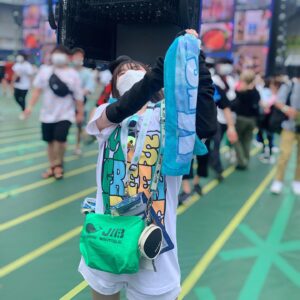 Seiran Kobayashi Instagram - 今日もう夏なんじゃないかってぐらい暑かったから
ここぞとばかりに！載せるタイミングを失っていた
去年の夏に行ったサマソニの写真を投稿します🌞
人生初フェスでした🔥🔥アツかったな🔥
 #summersonic  #summersonic2022 
 #サマソニ  #時差スタグラム