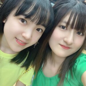Seiran Kobayashi Instagram - 明日よる8時から〜！
テレビ東京系にて「駐在刑事SP2022」放送です！
お隣は ふたば役の玉野るなちゃん🎀
私演じる真紀のかわいいかわいい妹です🫶🏻🫶🏻
今回も沢井家をよろしくお願いします〜！
みなさまお楽しみに✨️

 #駐在刑事  #駐在刑事sp2022