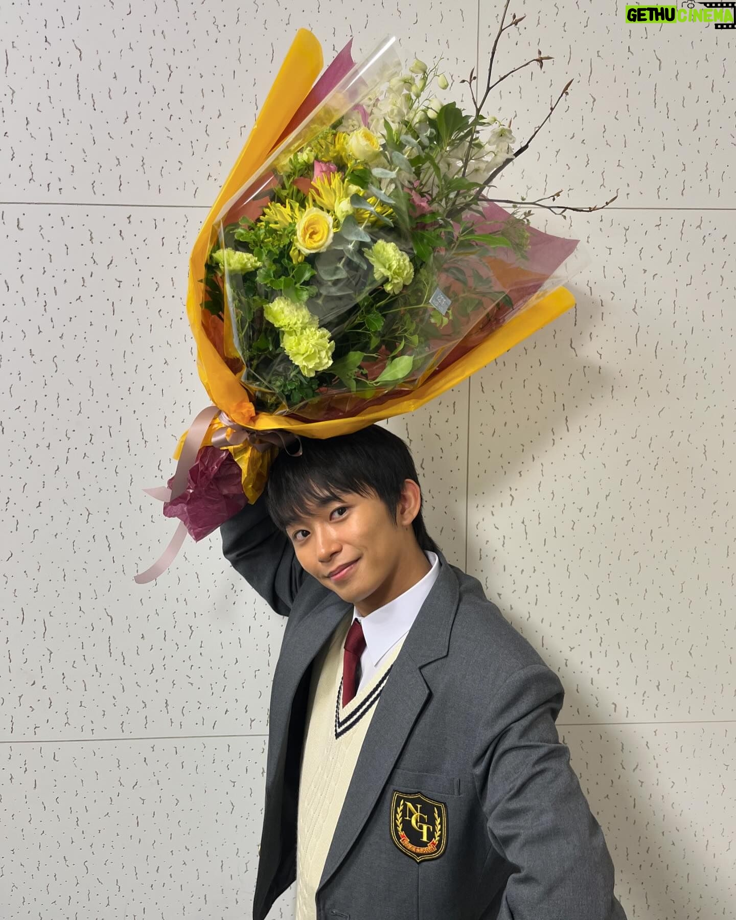 Seishirou Katou - 8.6K Likes - オフショット^^
#スパイシーチキンマックナゲット #黒胡椒ガーリック
#マクドナルド #mcdonalds @mcdonaldsjapan
#加藤清史郎