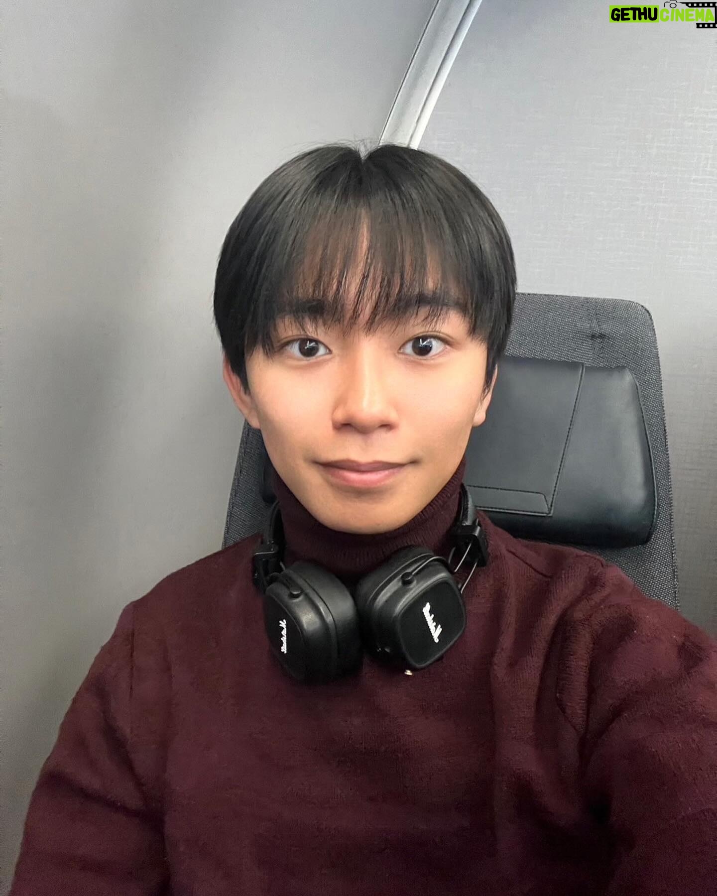 Seishirou Katou - 10.3K Likes - 前髪軽いの、どうですか。
#眼鏡拭くついでに眼鏡なしも撮った
#同時になんかヘッドフォンも増えてるけど
#ほんとだいぶイメージ変わりますよね僕って
#眼鏡の有無で
#シースルー前髪 #すみませんノーセットです
#これはもうだいぶ前の写真でもうこれするには前髪長過ぎます
#眼鏡男子 #加藤清史郎