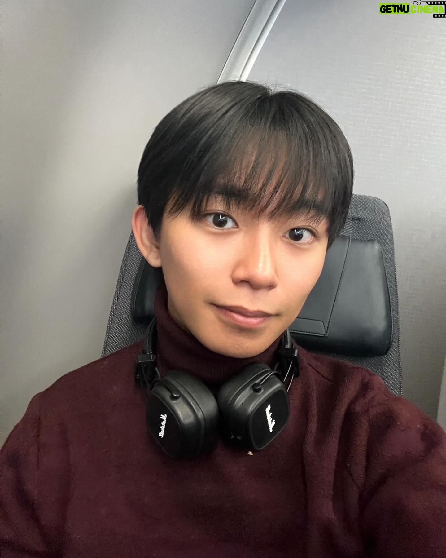Seishirou Katou - 10.3K Likes - 前髪軽いの、どうですか。
#眼鏡拭くついでに眼鏡なしも撮った
#同時になんかヘッドフォンも増えてるけど
#ほんとだいぶイメージ変わりますよね僕って
#眼鏡の有無で
#シースルー前髪 #すみませんノーセットです
#これはもうだいぶ前の写真でもうこれするには前髪長過ぎます
#眼鏡男子 #加藤清史郎