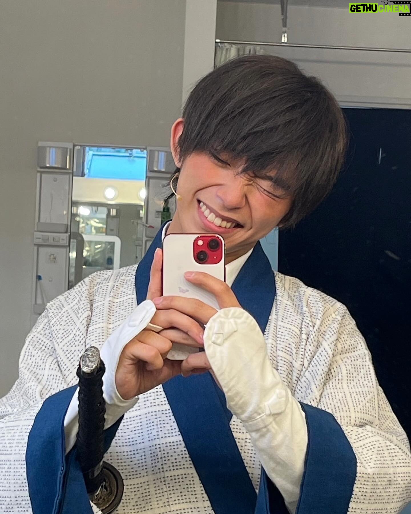 Seishirou Katou - 10K Likes - 明日!
1月31日(水)22:45〜
ミュージカル『るろうに剣心 京都編』
WOWOWにて配信されます!!
今年も始まったばかりですが
色々とあった1月だったと思います。
そんな1月を締めくくるには、
華やかさもあって、持ってこいではないかと。
僕、瀬田宗次郎として、動き回っております。
最速の殺陣も披露しておりますので、
もしお時間宜しければ、
観ちゃって下さいね^^
見逃した方、必見ですよーー
#るろうに剣心 #るろ剣 #るろミュ
#加藤清史郎 #瀬田宗次郎