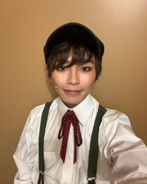 Seishirou Katou Instagram - 博多座公演、初日。
　
実は博多座も10年ぶりなんです、、

2013年8月、小学六年生の夏休みだったので、
正式には10年半ぶりくらいですね。
 
絶対にいつか役者として戻ってきたい、と思っていた劇場。
今こうして立たせていただけてることに感謝です。
 
 
#lupin #ルパン #カリオストロ伯爵夫人の秘密
#イジドール #イジドールボートルレ#加藤清史郎
#博多座 #福岡 #博多