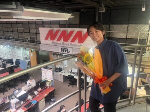 Seishirou Katou Instagram - 〜情報解禁〜
『news zero』水曜パートナー

7月〜9月の間、毎週水曜日に
『news zero』(23:00-24:00)
でパートナーを務めさせていただく運びとなりました。
 

昨年金曜日のパートナーを担当させていただいた時よりも長い期間、水曜日に『news zero』の一員として立ち続けるということ、

またまた僕にとってとても大きな挑戦となりそうです。

週のちょうど真ん中の水曜日に、
今の自分なりに情報をお届けできますよう、
精一杯向き合いたいと思います！
　
※写真は昨年のものです＾＾

はぁ、緊張する。笑
　
　
@ntvnewszero #newszero 
#ニュースゼロ #水曜パートナー 

#この写真見て思ったんですけど
#この頃襟足長いですね
#懐かしい :)
#加藤清史郎