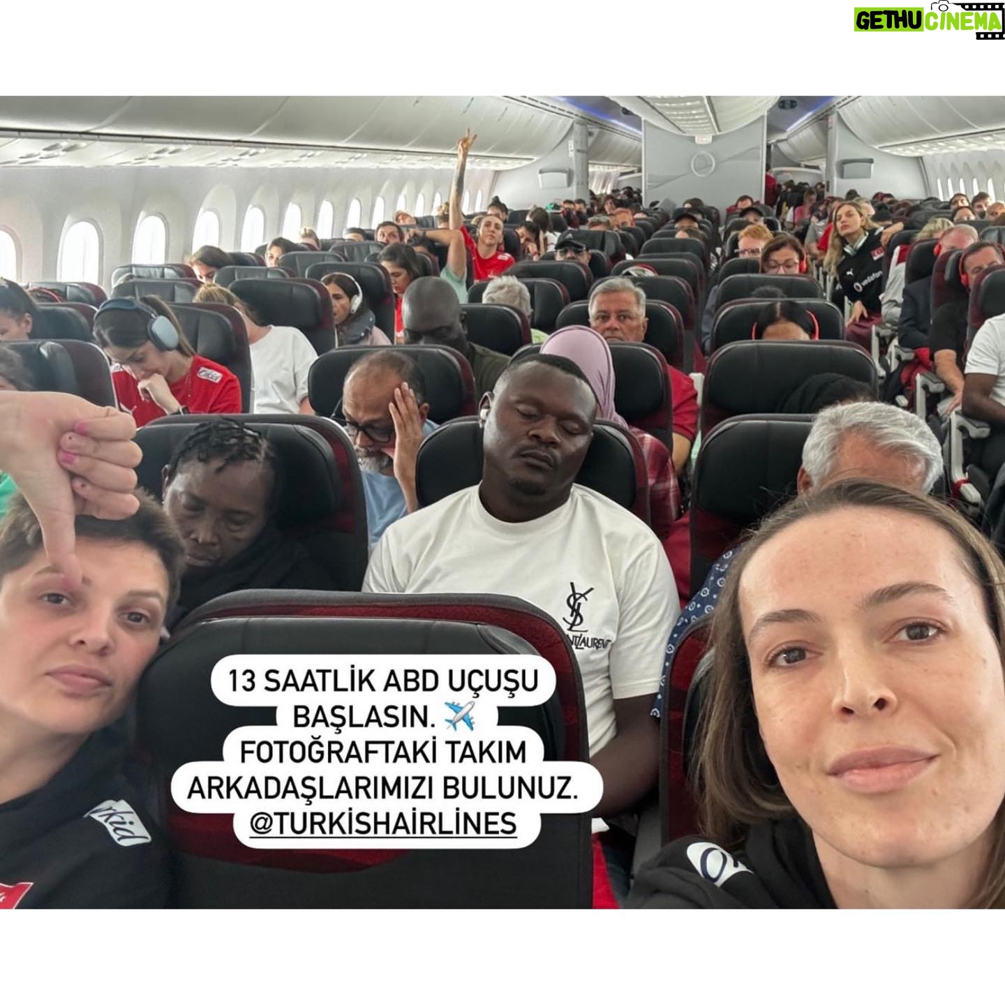 Selçuk Yöntem - 13.7K Likes - Ülkemize uluslararası onur kazandırmış değerlerimize böyle değer verilmesi…
Çok yazık!