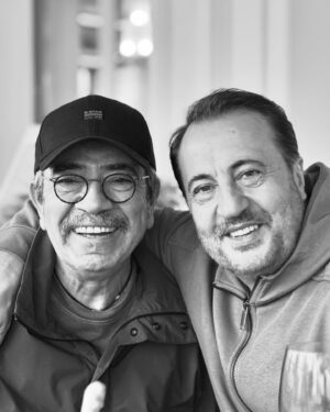 Selçuk Yöntem Instagram - Bayrama hazırız 💙🍬

#ercansaatçi