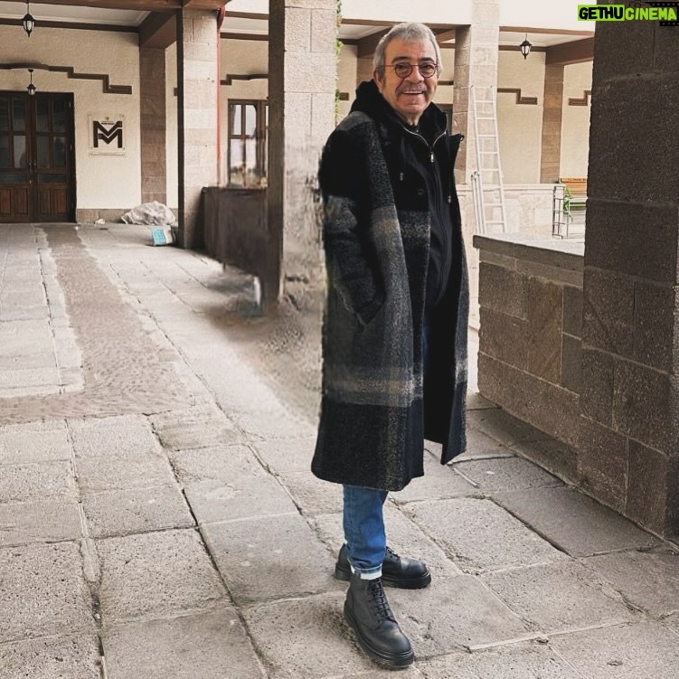 Selçuk Yöntem - 8.6K Likes - Anıları tazeleme günü..
Ankara Devlet Konservatuvarı