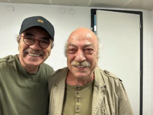 Selçuk Yöntem Instagram - Sevgili hocam Yücel Erten dün gece İzmir’de Amadeus oyunumuza geldi.Amadeus’u ilk kez kendisi 1985 yılında sahneye koymuştu ve çok beğenilmişti.Ben de seyredip Salieri heyecanı duymuştum.İzlemesi bizi heyecanlandırdı hocanın.