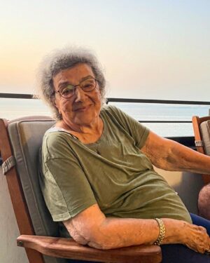 Selçuk Yöntem Instagram - Günün kutlu olsun Anne’ciğim🧿❤️
