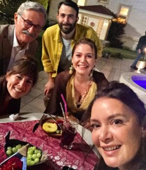 Selen Domaç Instagram - sabahlar olmasındı😎  #aykutenişte2 #set#bkmonline #maçafilm 
@basarlale @mufitkayacan @melissbabadag @obilgetay @macafilms @bkmonline 🎬