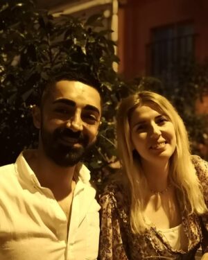 Selman Ünlüsoy Instagram - 32. Yaş gelirken ben. 😎 Birlikte yaşlanalım. Hep olun. İyi ki varsınız. 💜🙏🍻