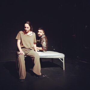 Selman Ünlüsoy Instagram - Jeanne d’Arc’ın Öteki Ölümü - Stefan Tsanev 📷 @melisashahin  #tiyatro #stefantsanev #sahne3