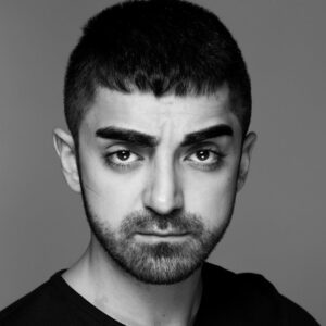 Selman Ünlüsoy Instagram - By @sametgecek ellerinize sağlık. Size de ayrı teşekkür ediyorum. @cihanhakkiinal  #headshot #actor #photography #photographer #actorheadshots