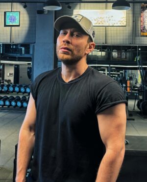 Semih Ertürk Instagram - p  u  m  p 🦍