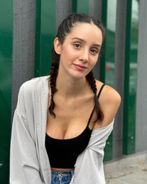 Semiha Bezek Instagram - 👧🏻
