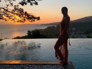 Semra Hunter Instagram - 🇮🇩Bali, part 9: Setting of the sun
.
.
.
#Bali #Indonesia #Lombok #Volcano #Sunset #IslandLife #Water #Nature #ForeverExploring #WorldTravel #LifeOfAdventure #Nomad #TravelQueen #DaysEnd #GiliAir