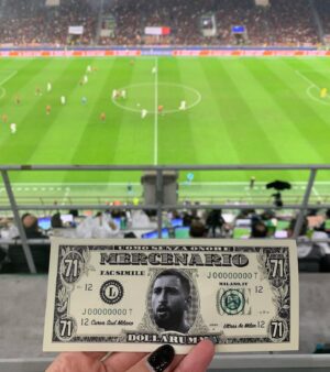 Semra Hunter Instagram - 🏟️Another top notch night of @championsleague footie. @acmilan v @psg was every bit as entertaining a game as you’d expect.

🔥Plus the atmosphere at the San Siro was one of the best I’ve experienced. So grateful to have been there.

💸They just couldn’t let Dollarumma get away with it though!
.
.
.
#Milan #UCL #SanSiro #Donnarumma #Football #Pitchside #Italy #Matchday #Magic